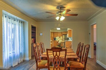 Central Escalante Home ~ 5 Mi To Grand Staircase!