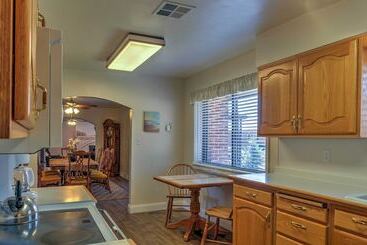 Central Escalante Home ~ 5 Mi To Grand Staircase!