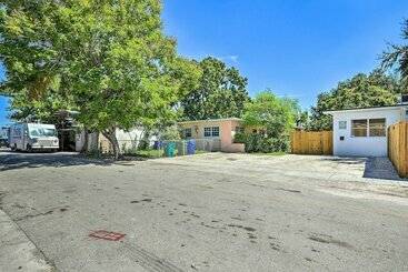 Convenient Miami Duplex Unit, 3 Mi To Marina!