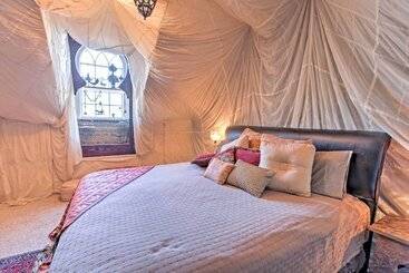 Dreamy Houston Boho Cottage W/ Private Pool!