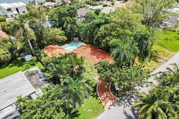 Hidden Miami Gem W/ Pool, Bbq & Minutes To Beach!