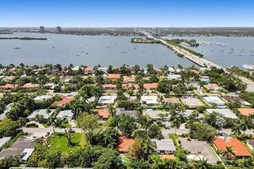 Hidden Miami Gem W/ Pool, Bbq & Minutes To Beach!