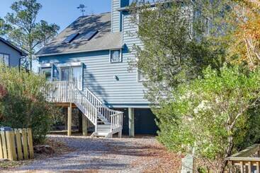 Home W/ Wetland Views  Half Mi To Bethany Beach!