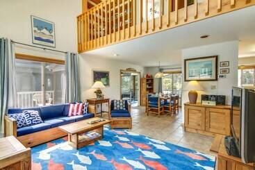 Home W/ Wetland Views  Half Mi To Bethany Beach!