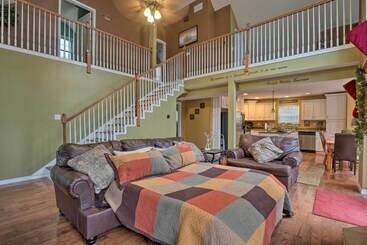 Lakefront Blue Eye Cottage W/ Hot Tub & Fire Pit!
