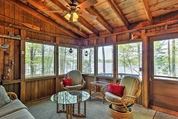 Lakefront Cumberland Cabin With Dock & Fire Pit!