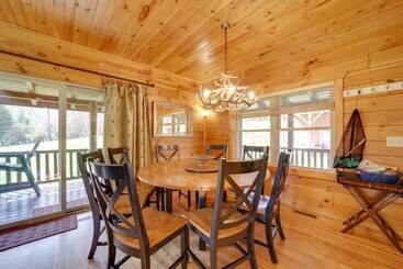 Maggie Valley Cabin W/ Private Hot Tub & Game Room