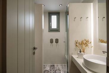 Makava Suites Naxos