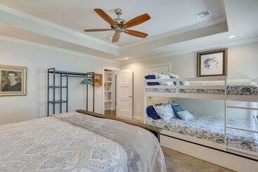 Modern Okc Retreat: Half Mile To Plaza District!