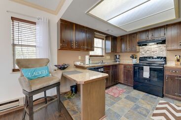 Mountain View Maggie Valley House W/ Spacious Deck