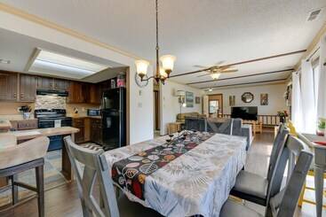 Mountain View Maggie Valley House W/ Spacious Deck