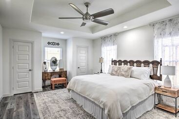 ~ 12 Mi To Dtwn: Dallas Area Suburban Home W/ Yard
