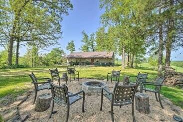 Relaxing Rural Harrison Home   11 Mi To Town
