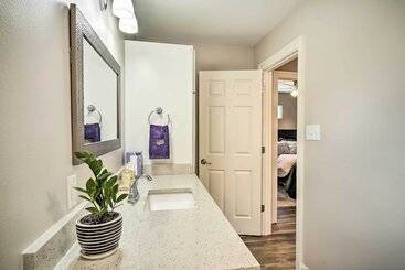 Sleek Baton Rouge Home Near Lsu & Downtown!