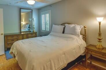 Spacious Downtown Montgomery Home W/ Yard, Patio!