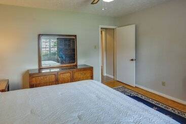 Spacious Downtown Montgomery Home W/ Yard, Patio!