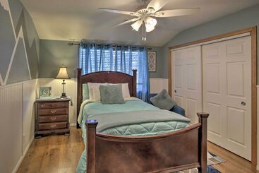 Spacious Lancaster Family Ranch   Bbq & Patio