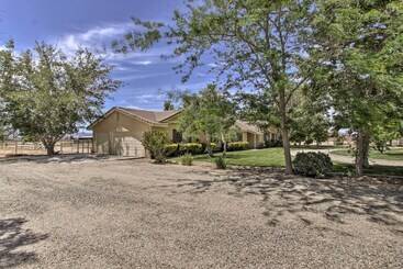 Spacious Lancaster Family Ranch   Bbq & Patio