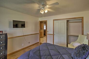 Spacious Lancaster Family Ranch   Bbq & Patio