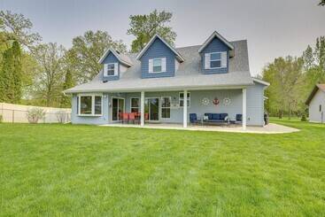 별장 Stunning Waterville Home On Tetonka Lake!