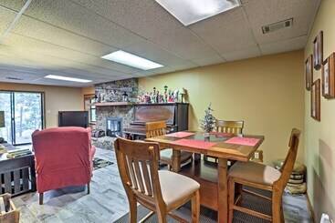 Waterfront Family Home W/ Deck, 5 Miles To Marina!