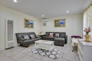 Whittier Duplex Unit Near Beaches & Hiking!