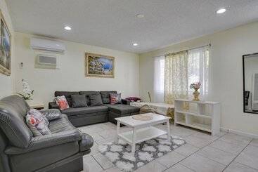 Whittier Duplex Unit Near Beaches & Hiking!