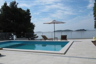Beach House Nono