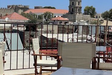 Bed and Breakfast Midgard Suites   Medieval Town
