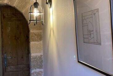 Bed and Breakfast Midgard Suites   Medieval Town