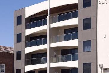Fremantle Harbourside Luxury Apartments