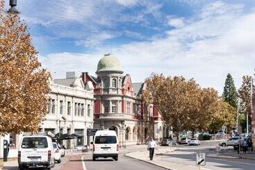 Fremantle Harbourside Luxury Apartments