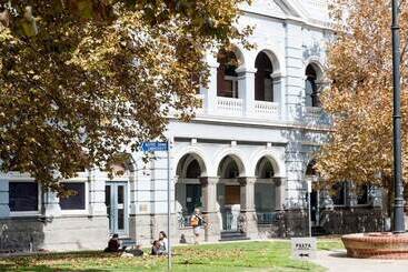 Fremantle Harbourside Luxury Apartments