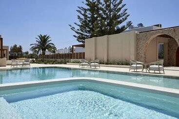 هتل Apricus Suites