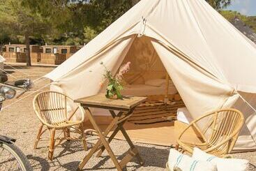 هتل Camping El Garrofer