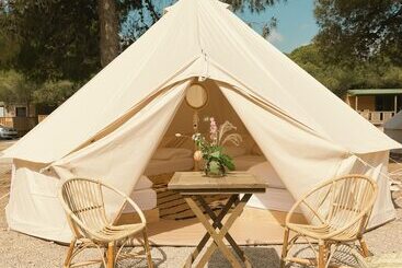 هتل Camping El Garrofer
