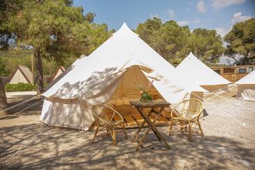 هتل Camping El Garrofer