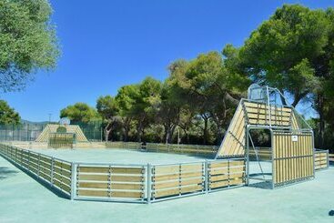 هتل Camping El Garrofer