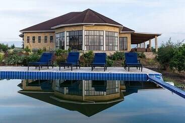 هتل Elephant Plains Lodge