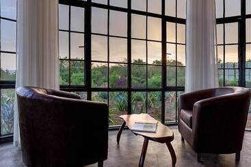 هتل Elephant Plains Lodge