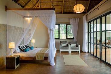هتل Elephant Plains Lodge