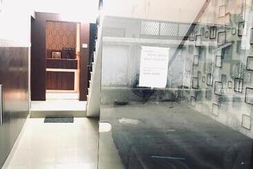 هتل Lakshmi Tourist Home