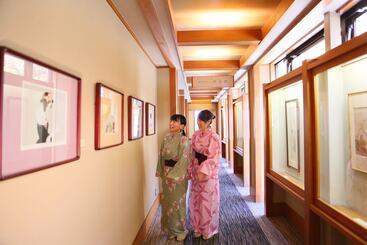هتل Ooedo Onsen Monogatari Ikaho