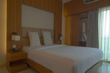 Neeshorgo Hotel And Resort Ltd