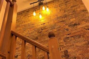 Peaceful Cottage For Two In Horsham