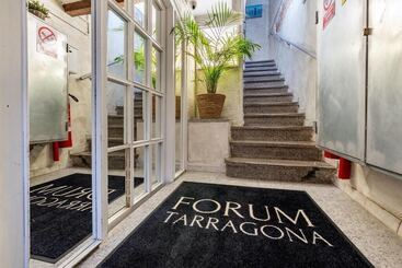 پانسیون Hostal Forum Tarragona