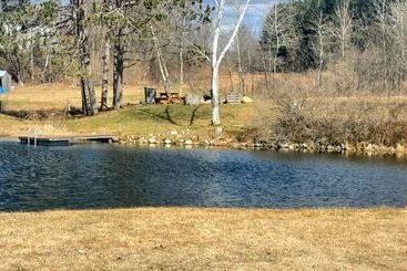Pond View Cabin Rustic Two Bedroom Loft, A Short Drive To Chittenden Reservoir, Killington & Rutland