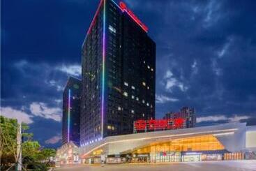 هتل City Comfort Inn Shiyan Highspeed Railway Wanda Plaza