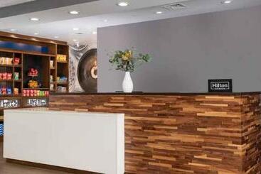 هتل Hampton Inn Fort Myers Downtown