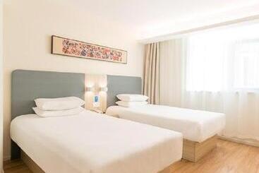 Hanting Hotel Baotou Donghe Railway Station